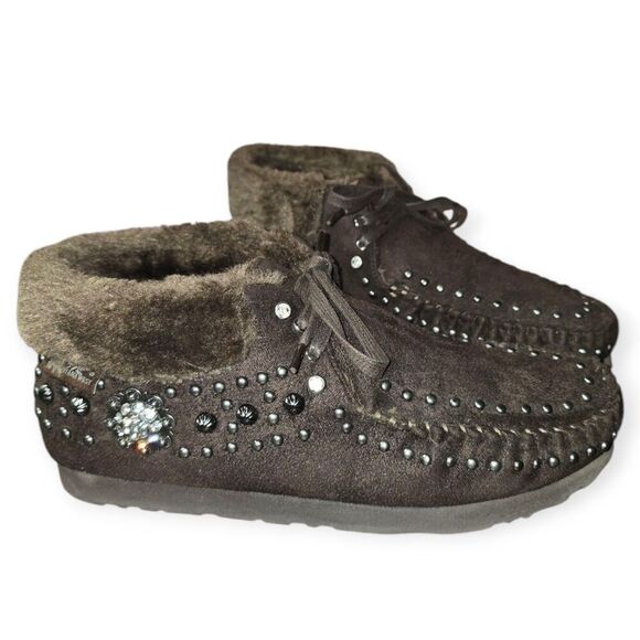Montana West Womens Size 9 Brown Studded Western Moccasins Faux Suede / Fur - Picture 1 of 9